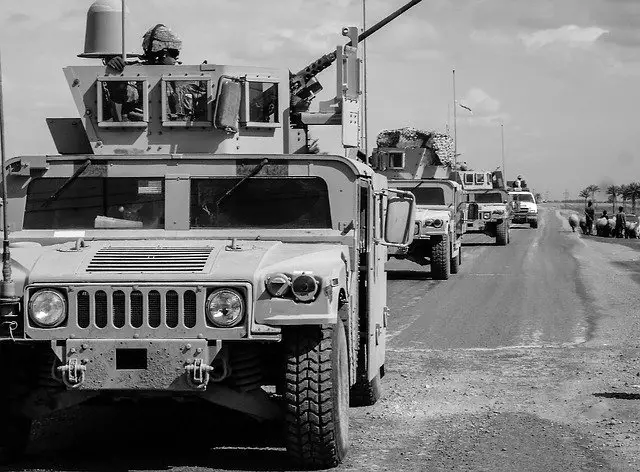Qui a gagné la Guerre du Golfe ?
Colonne de véhicules blindés de la coalition